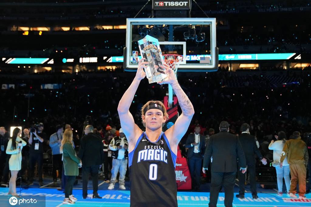 闹着玩？公牛签下3届扣篮王麦克朗 仅3小时后将他裁掉